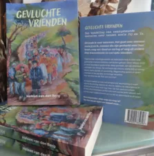 Bekijk deze Boekenkaft van boek GeVluchte Vrienden van Heleen van den Berg