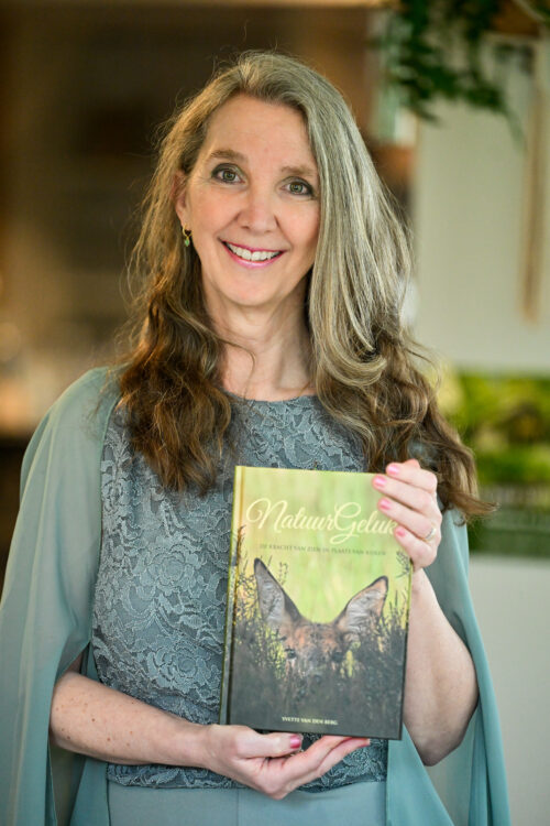 Bekijk deze Boekenkaft van boek NatuurGeluk van Yvette van den Berg