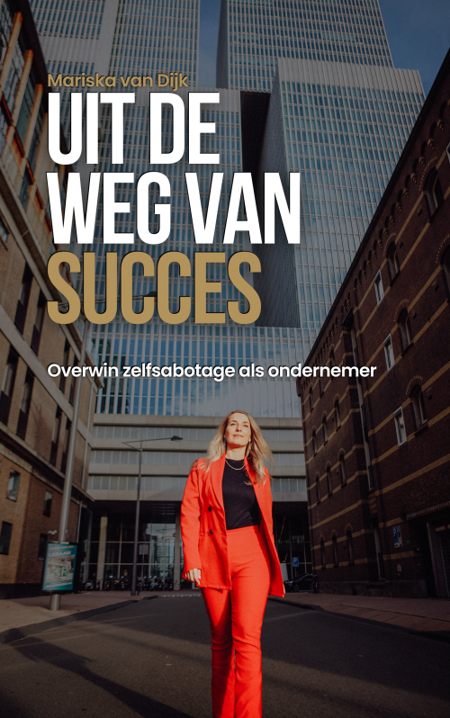 Bekijk deze Boekenkaft van Uit de weg van succes van Mariska van Dijk