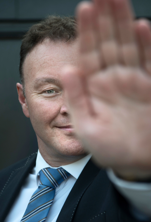 Bekijk deze Boekenkaft van boek Verborgen Verbonden van Derk Eimers